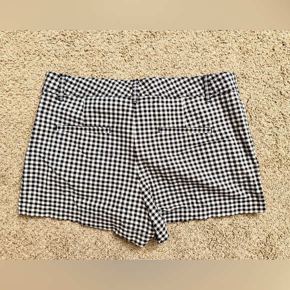 GAP Black and White Bermuda Shorts Classic Gingham - Picture 2 of 2
